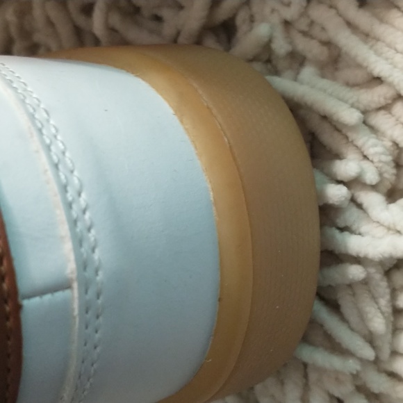 Stradivarius White Sneakers With Sherpa Tongue and Velveteen Shoelaces - Picture 7 of 12